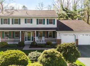 4 Ridge Ln, Ballston Lake, NY 12019