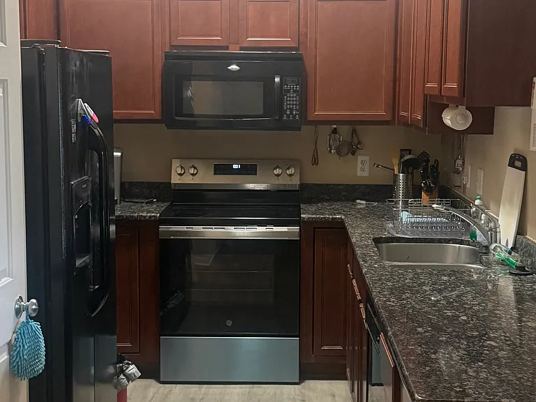 25522 Portico Ln — Photo 11