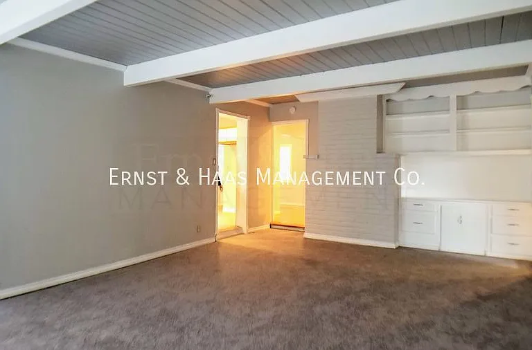 4224 Maury Ave — Photo 10