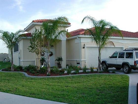 1st image of 700 Bayside Dr