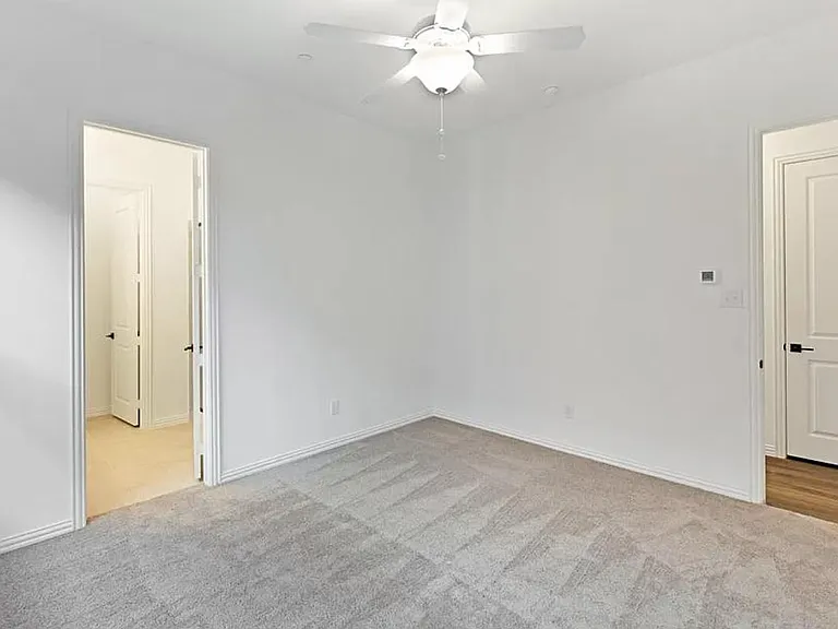 7517 Regal Ln — Photo 12