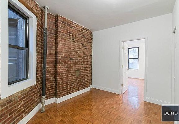 5th image of 405 W 50th St APT 5B