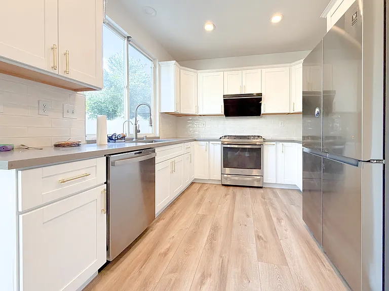 4359 Saint Andrews Dr — Photo 8