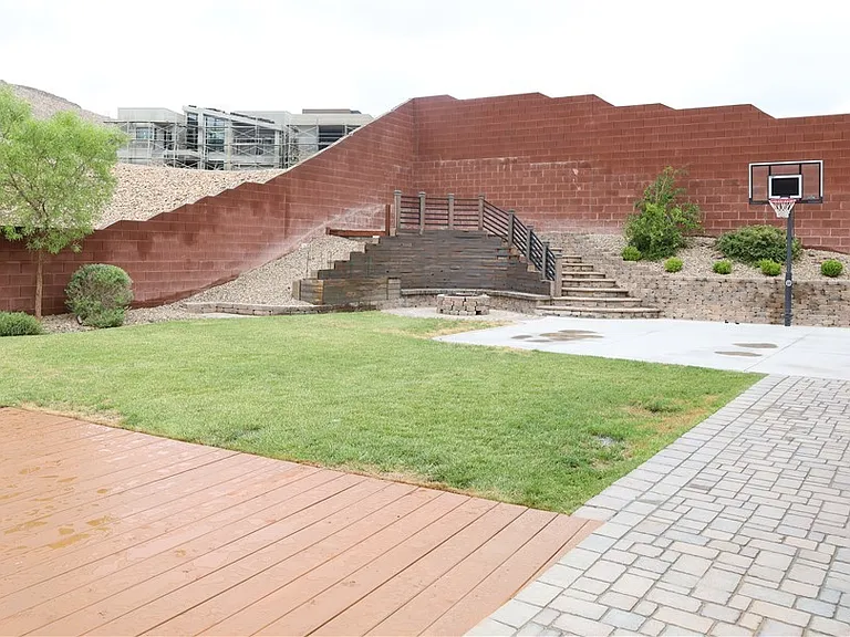 5469 Atrium Woods Ln — Photo 38