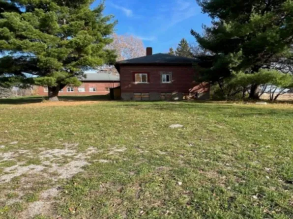 407 W Grant St, Macomb, IL 61455