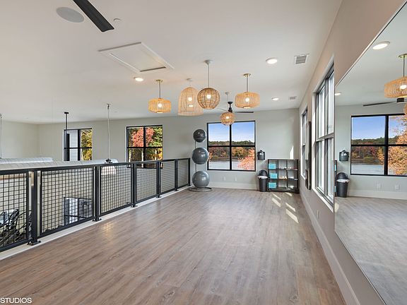 5th image of 100 Lexington St #5212