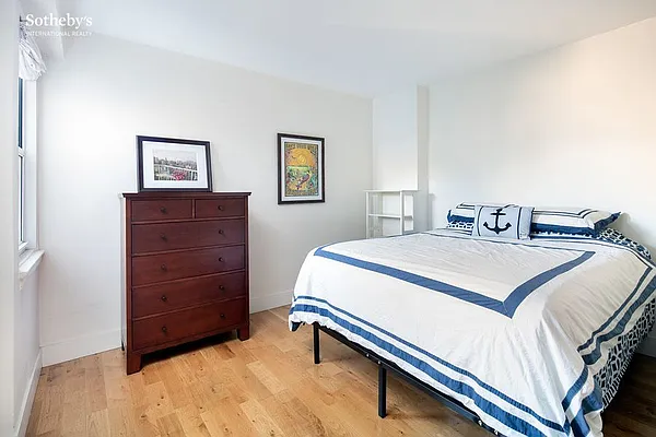 Sold by Sotheby's International Realty | media 3