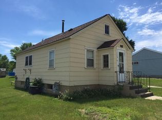 119 Sinclair Lewis Ave, Sauk Centre, MN 56378