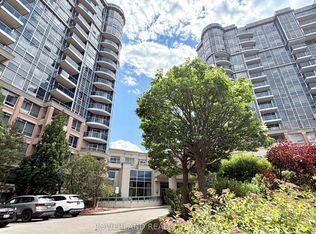 33 Cox Blvd #1521, Markham, ON L3R 8A6