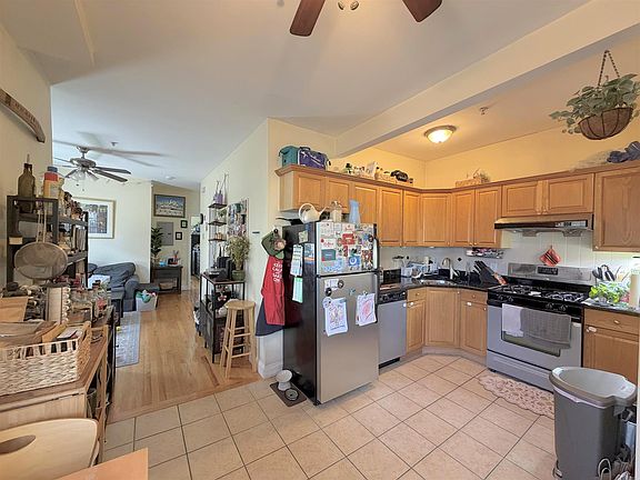 2nd image of 15 Bonair St #B