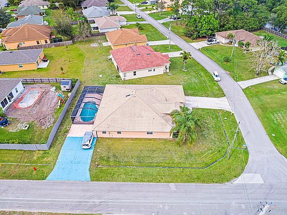3rd image of 4082 SW Canrady St
