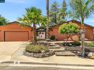30 Mount Emory Ct, Clayton, CA 94517