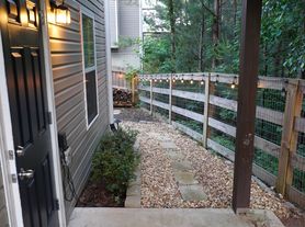 216 Fieldcrest Dr, Dallas, GA