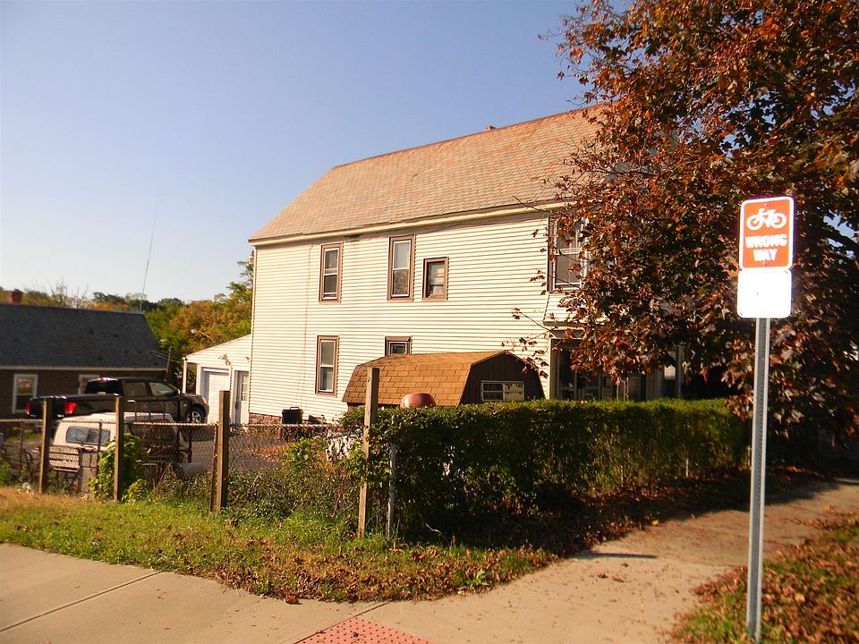 2nd image of 950 Cutler St