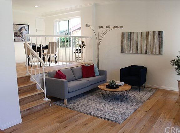 4th image of 502 1/2 S Catalina Ave
