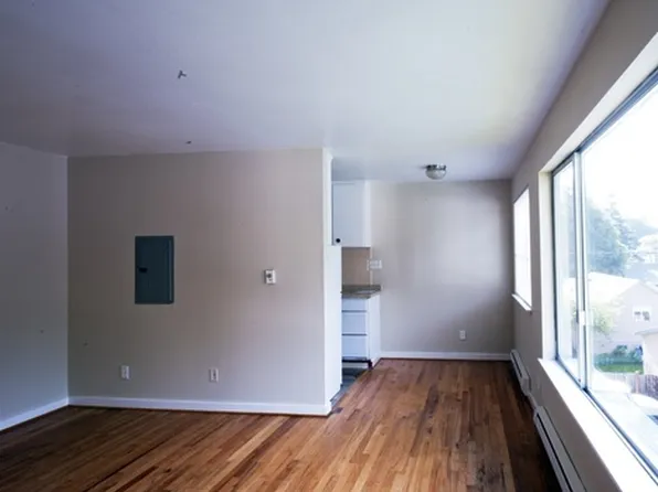 Highland Ten Apartments, 7700 12th Ave SW APT 5, Seattle, WA 98106