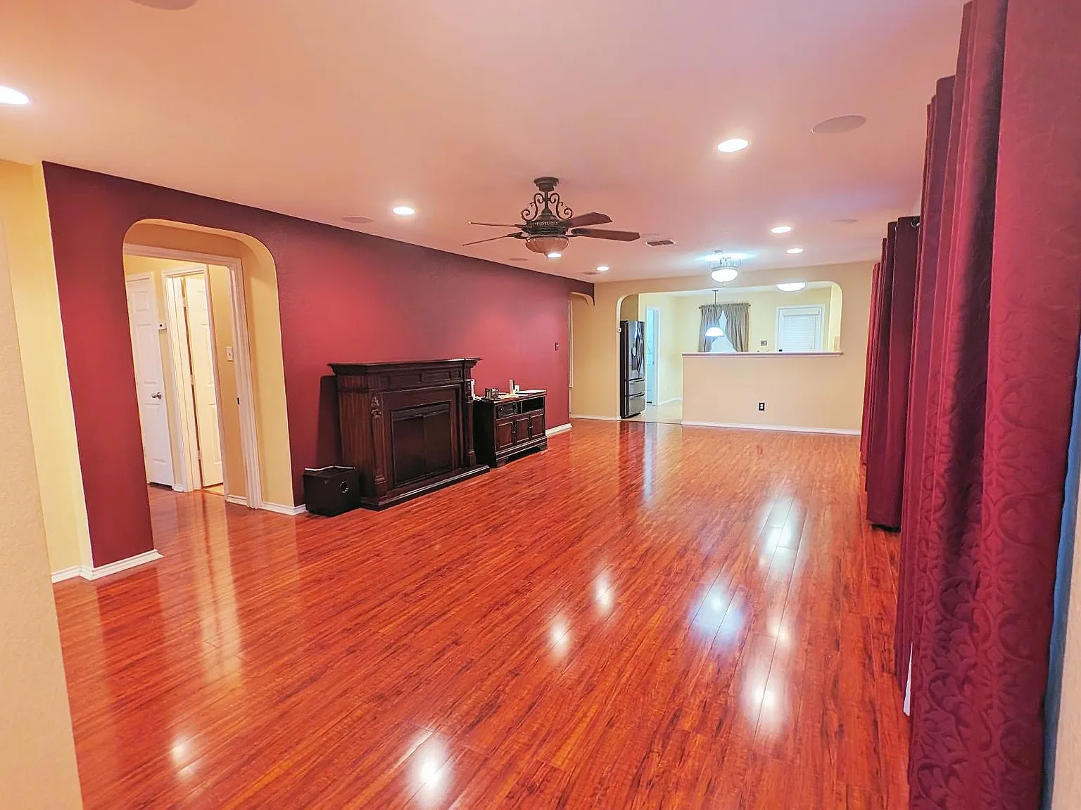 4 bed, 1542 sqft, $1,850 — Photo 4