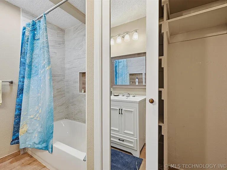 805 Harkey St — Photo 18