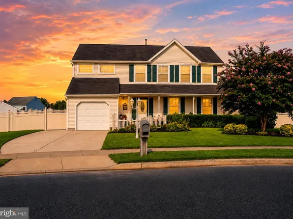 7 Hawthorn Way, Clayton, NJ 08312