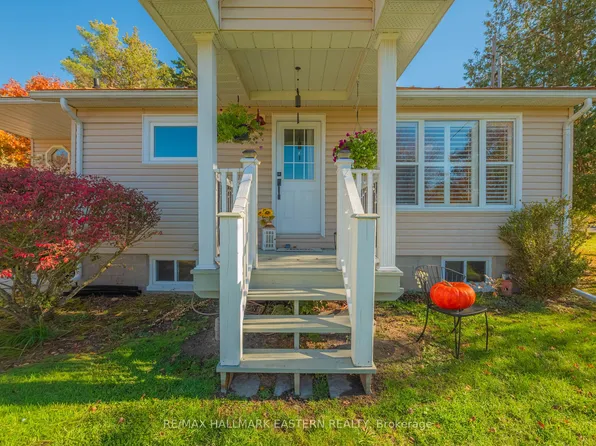 2839 Peter St, Hamilton, ON K9A 4J9