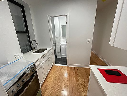 1st image of 1484 Amsterdam Ave APT 4
