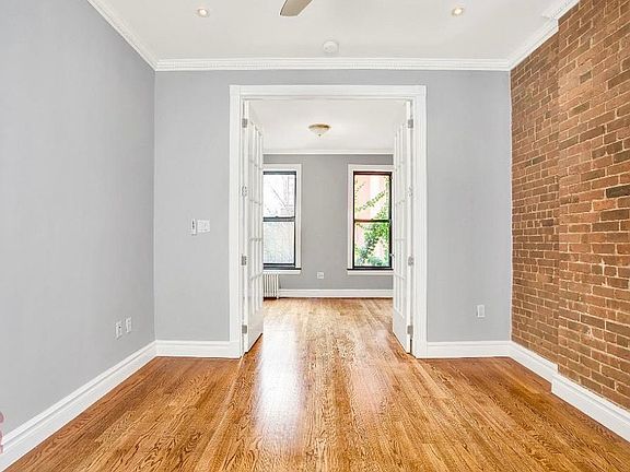 5th image of 697 10th Ave #2R