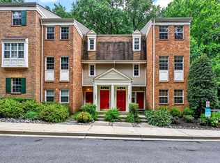 10460 Parthenon Ct, Bethesda, MD 20817