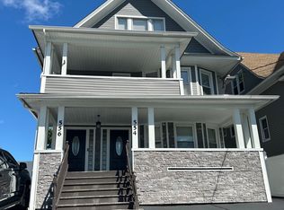 554 Huntington Rd, Bridgeport, CT 06610