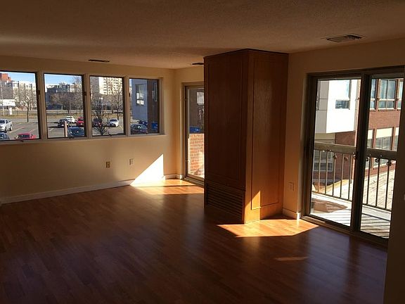2nd image of 154 Lynnway Unit 202