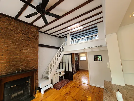 Rented by M.Woods & Associates | media 11