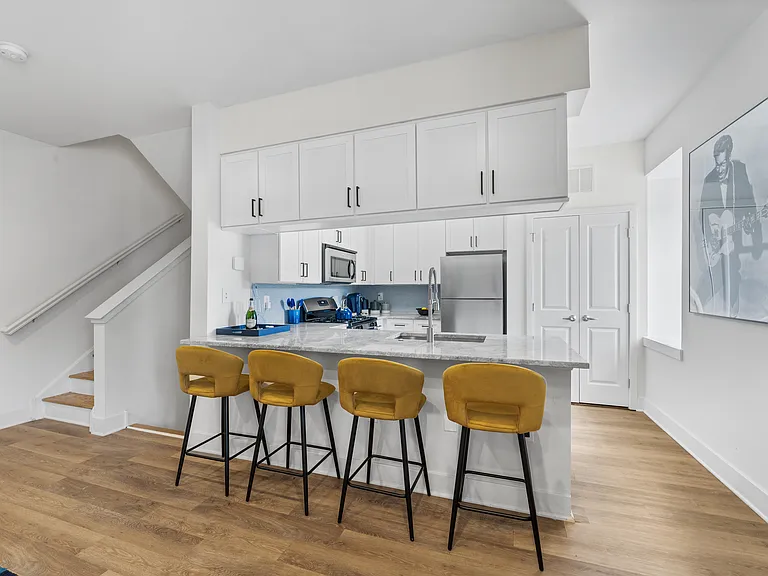 Apex Manayunk — Photo 31