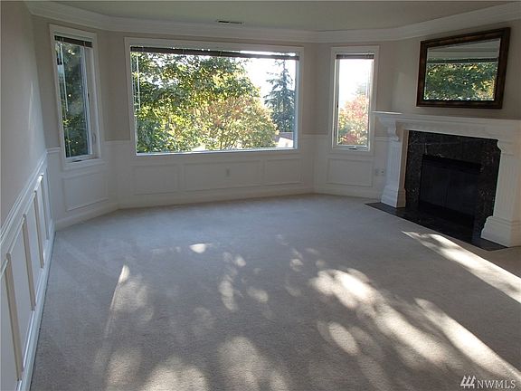 5th image of 4213 223rd Pl SE