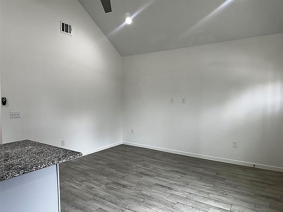 4th image of 16686 E Lynbrook