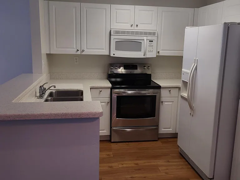 1073 Moon Shadow Ct — Photo 11