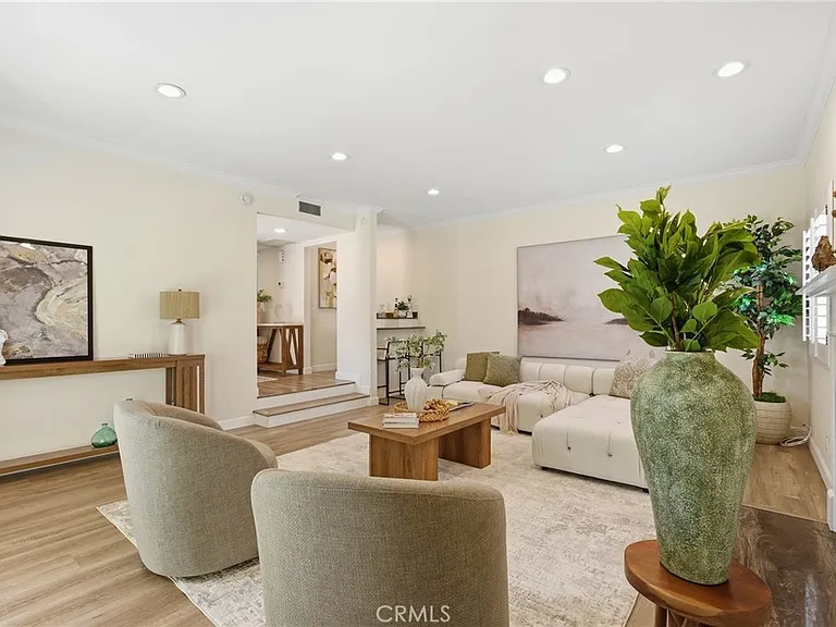 1433 S Beverly Dr — Photo 4