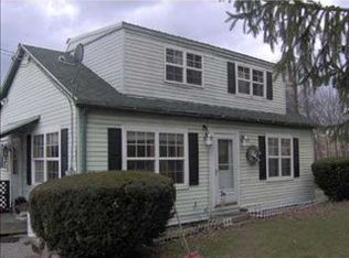 521 Cook Rd, New Galilee, PA 16141