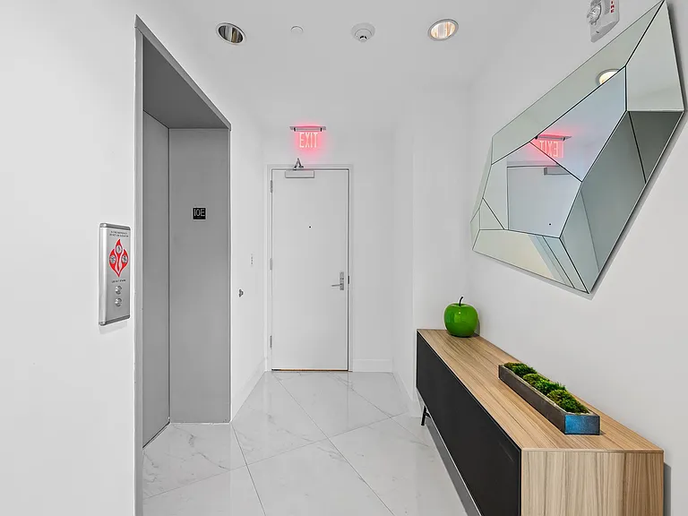 701 N Fort Lauderdale Beach Blvd #1003 — Photo 4