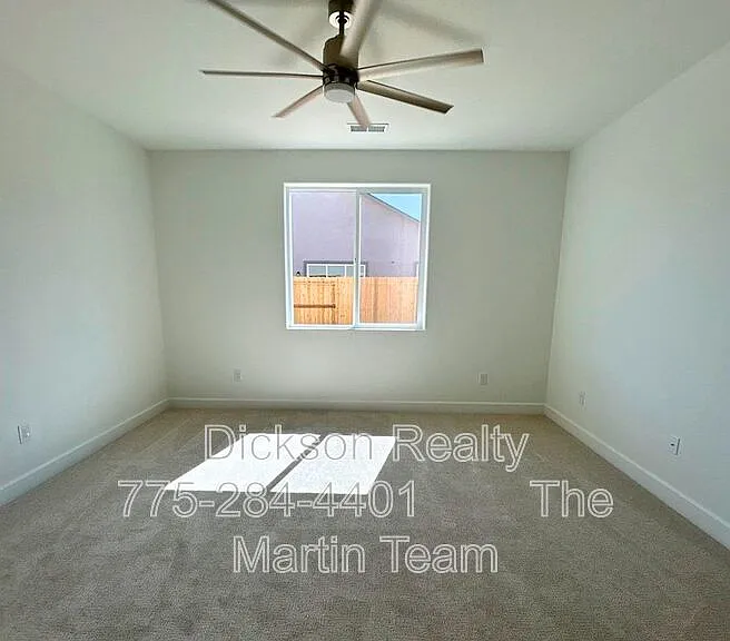 3247 Eleanor Way — Photo 6
