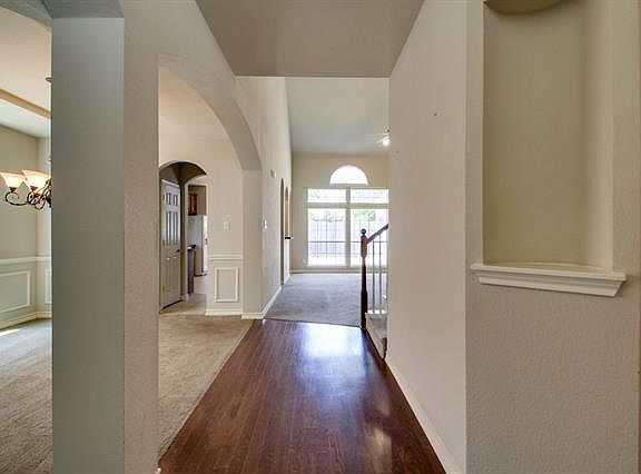 2nd image of 4921 Coral Creek Dr
