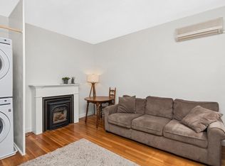 249 Bunker Hill St #1R, Charlestown, MA 02129