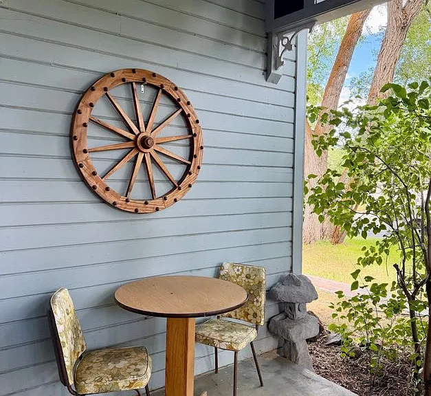 806 E Tacoma Ave — Photo 5