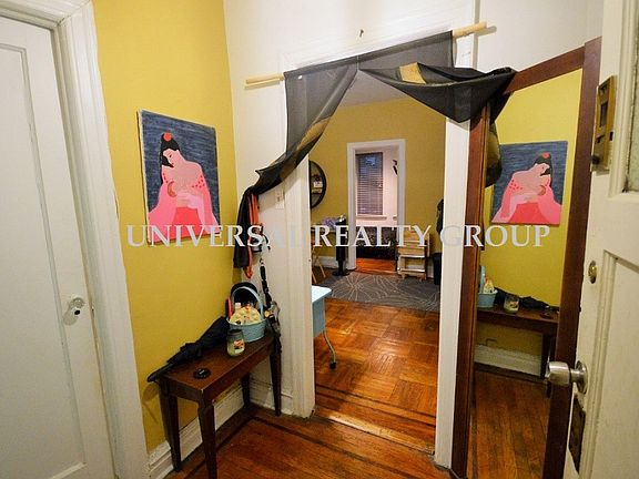 4th image of 3216 82nd St APT 1F