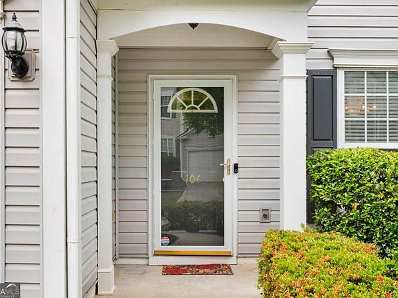 4th image of 104 Kenninghall Dr SE