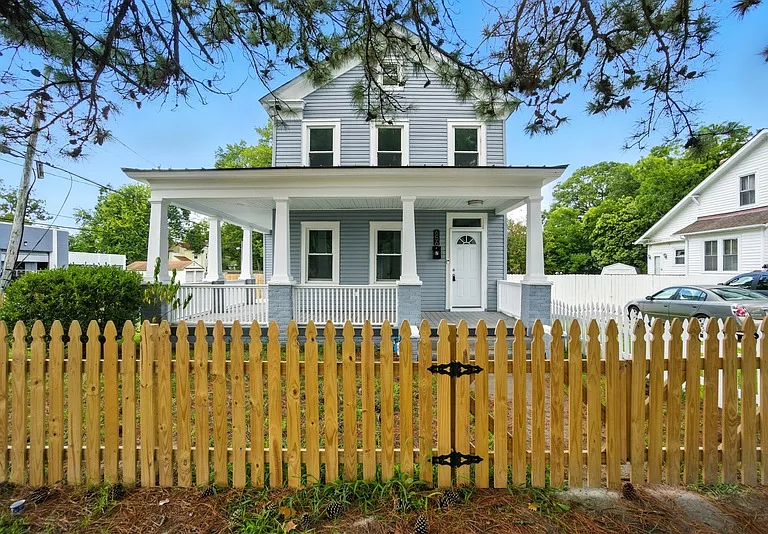 656 Florida Ave — Photo 1