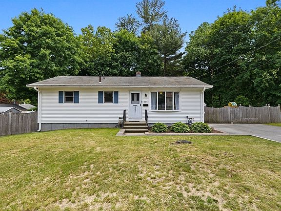 2nd image of 447 Shawsheen St