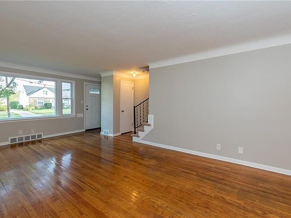 2nd image of 4125 Princeton Blvd