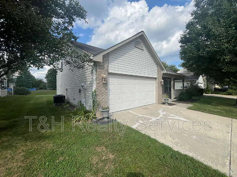 3 bed, 2.5 bath, 1984 sqft, $1,850 — Photo 3
