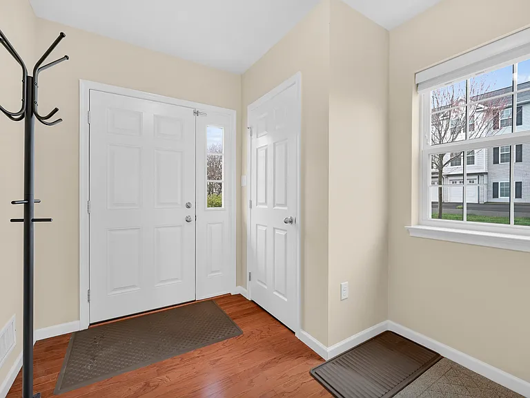 Foyer/Entrance