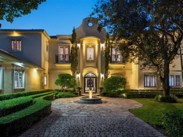 8010 Ponce De Leon Rd, Coral Gables, FL 33143