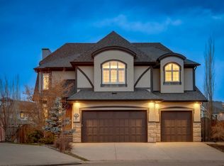 151 E Mahogany Bay SE, Calgary, AB T3M 0Y1